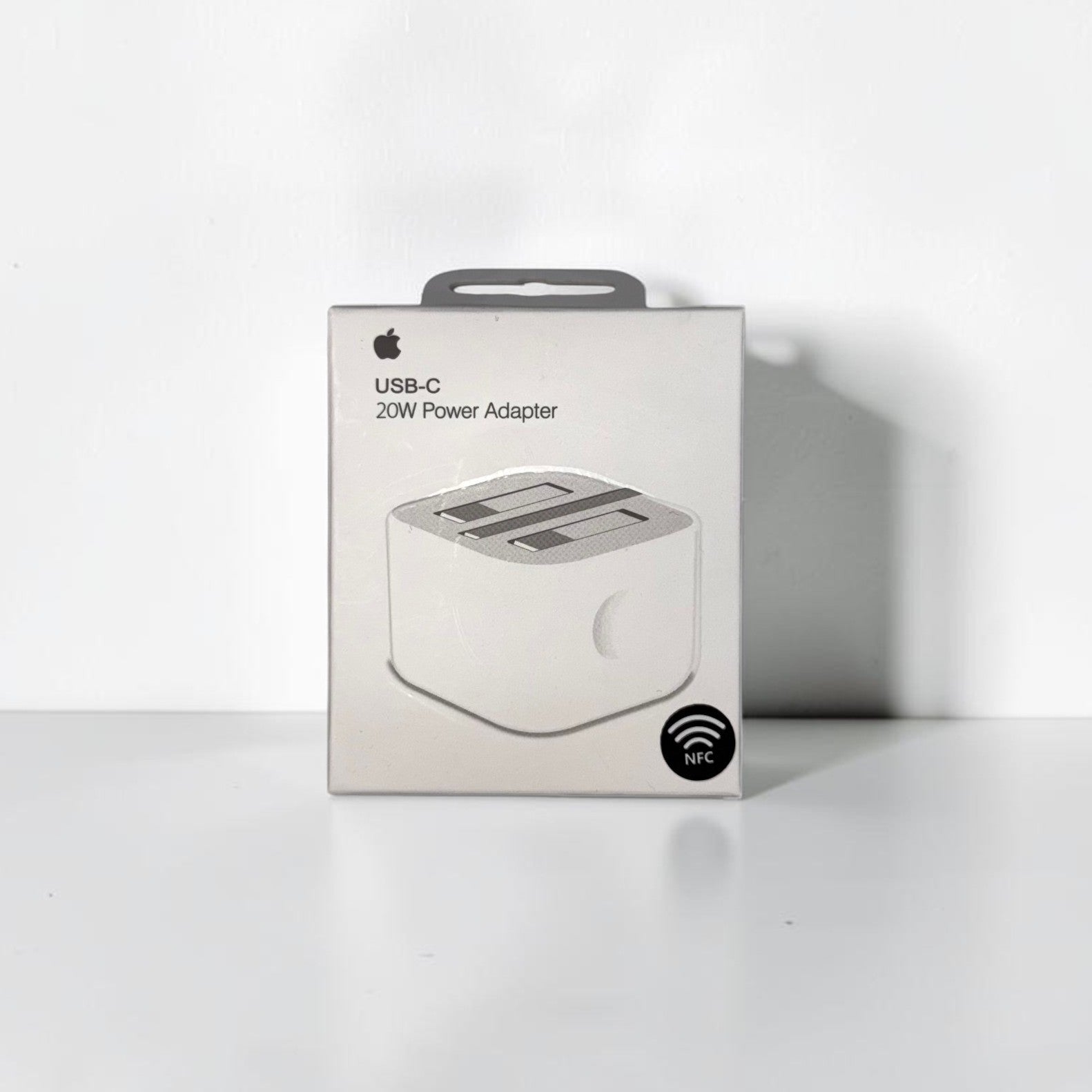 Apple 20W USB-C 3-Pin NFC Fast Charger
